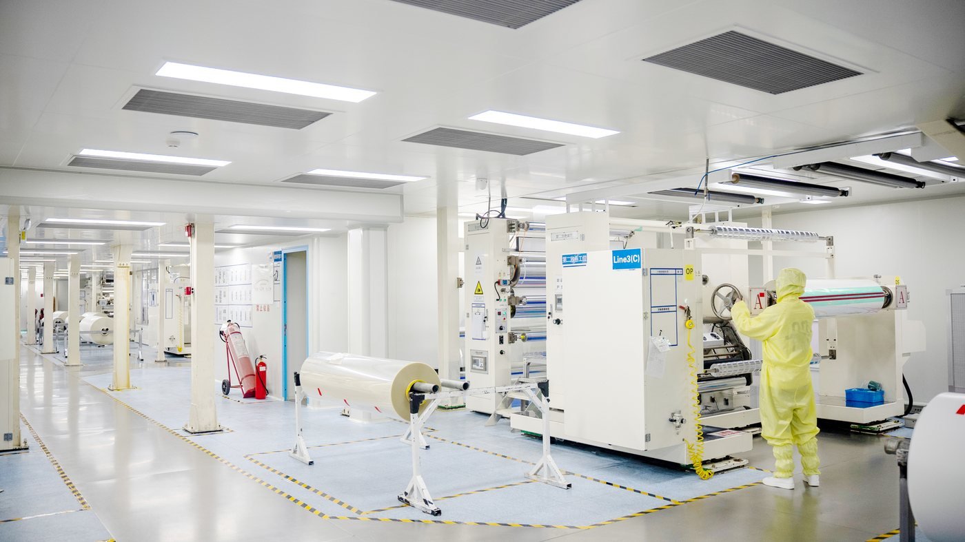 Precision coating line running inside the SolarPro cleanroom